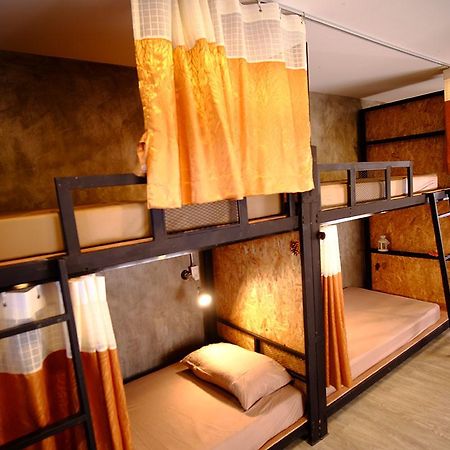 Nap Corner Hostel بيتسانولوك المظهر الخارجي الصورة